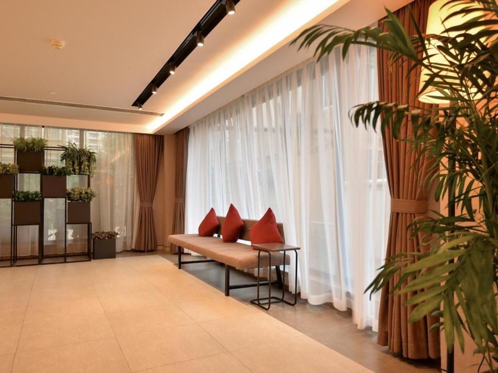 Home Inns Plus Shanghai Xujiahui Branch Eksteriør bilde