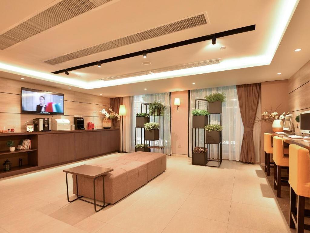 Home Inns Plus Shanghai Xujiahui Branch Eksteriør bilde