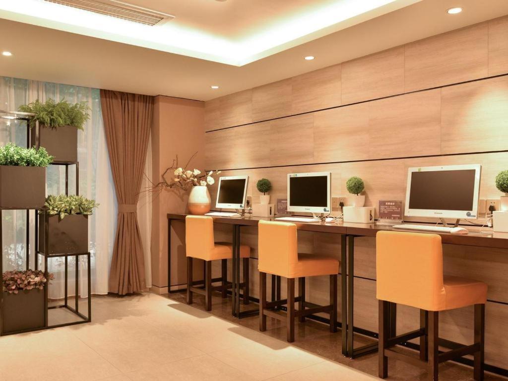 Home Inns Plus Shanghai Xujiahui Branch Eksteriør bilde