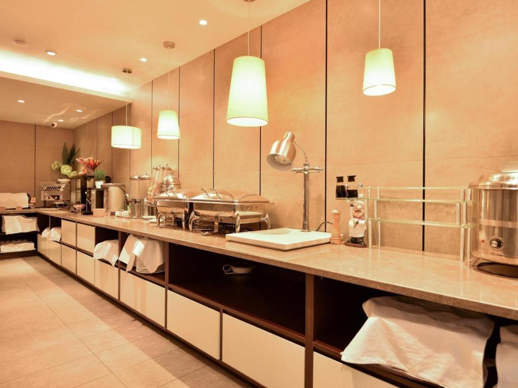 Home Inns Plus Shanghai Xujiahui Branch Eksteriør bilde