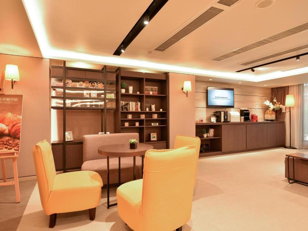 Home Inns Plus Shanghai Xujiahui Branch Eksteriør bilde