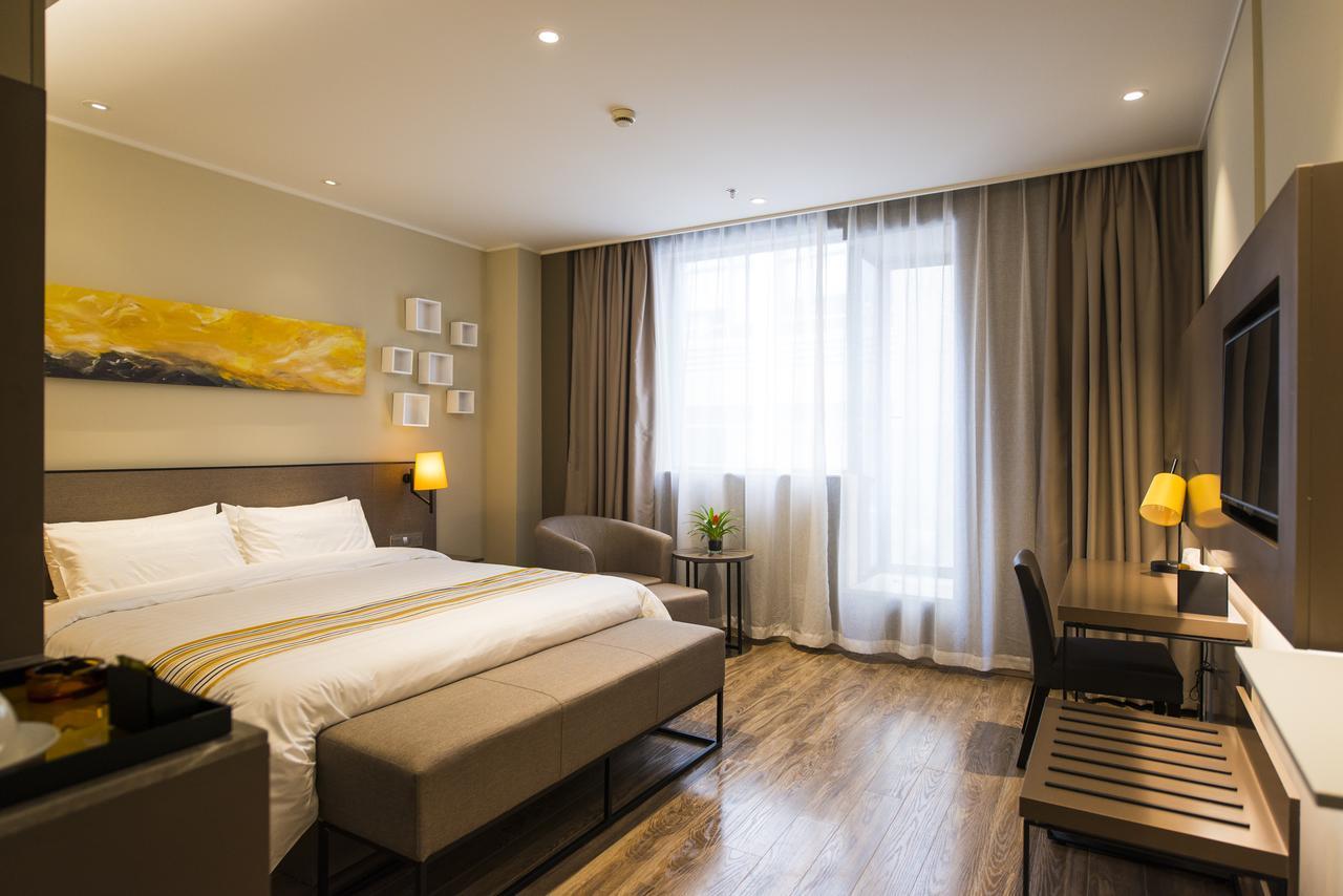 Home Inns Plus Shanghai Xujiahui Branch Eksteriør bilde
